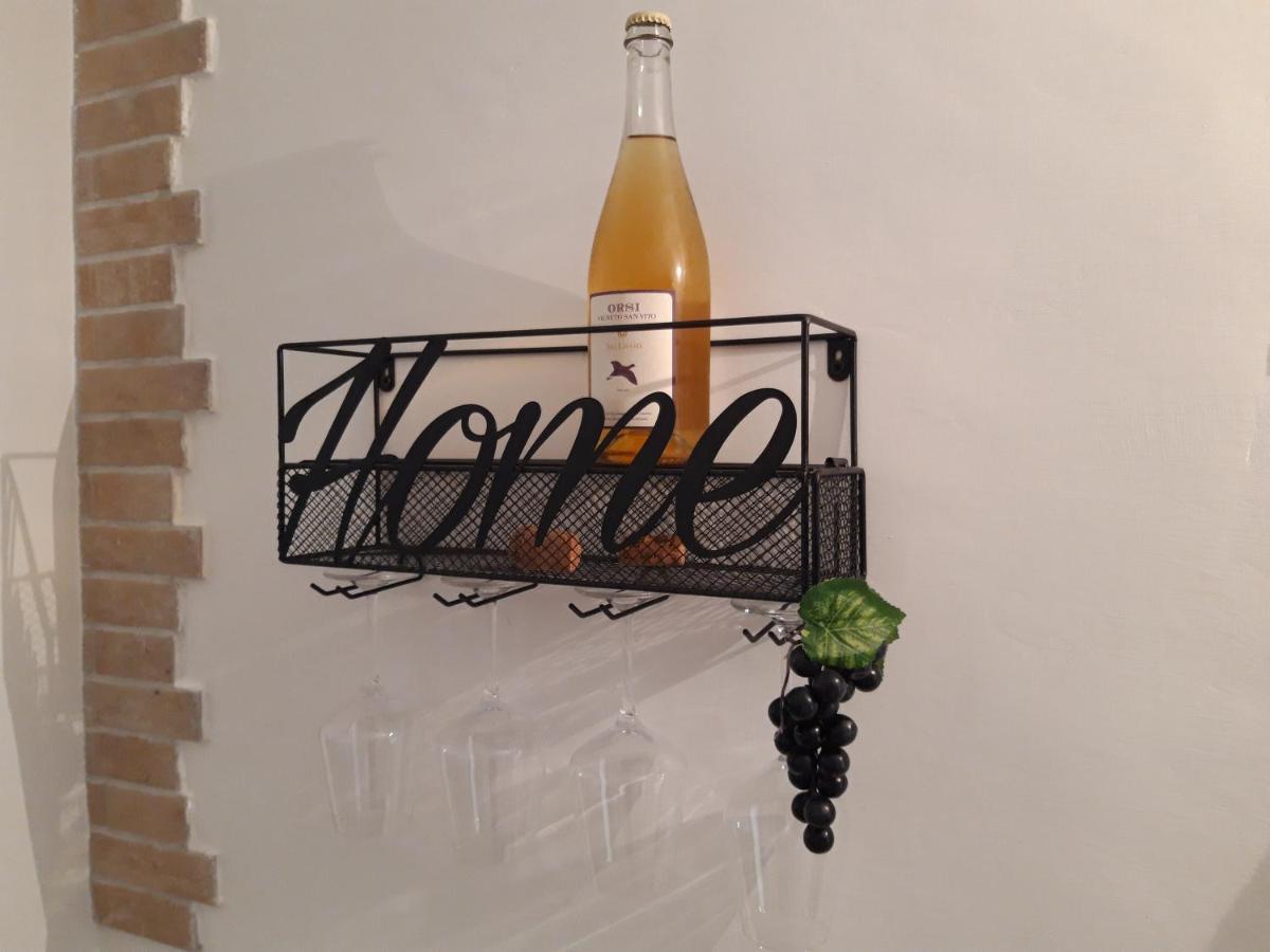 In Vino Veritas 苏尔莫纳 外观 照片